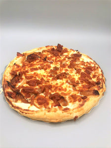 Tarte flambée oignon, bacon et fromage